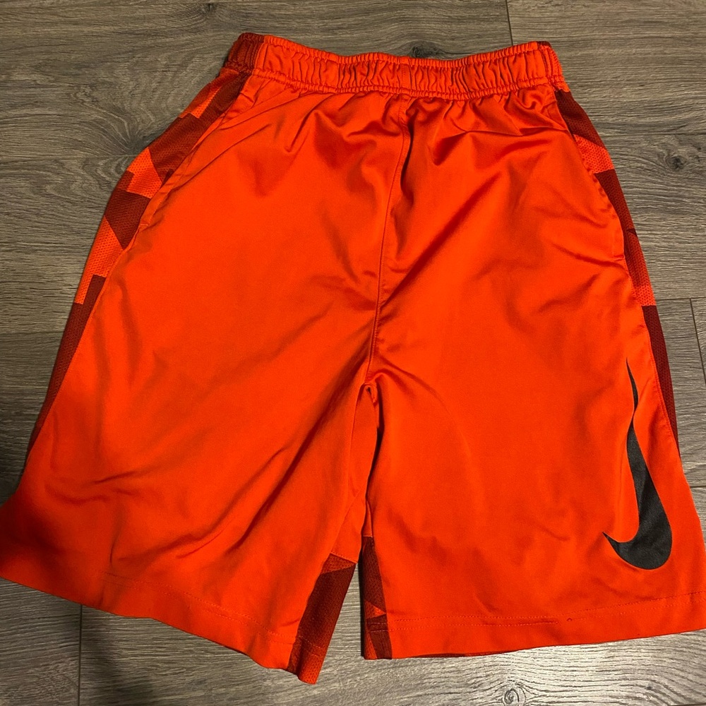 Nike XL